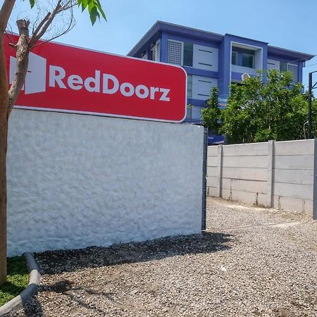 Reddoorz Near Tugu Kartasura Hotel Sukoharjo Buitenkant foto