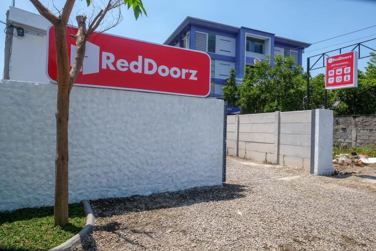 Reddoorz Near Tugu Kartasura Hotel Sukoharjo Buitenkant foto