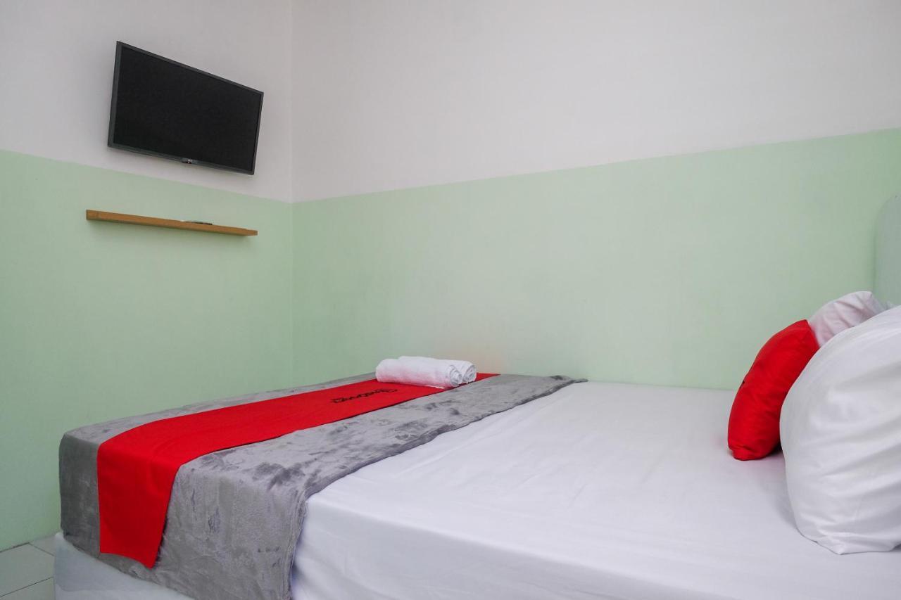 Reddoorz Near Tugu Kartasura Hotel Sukoharjo Buitenkant foto